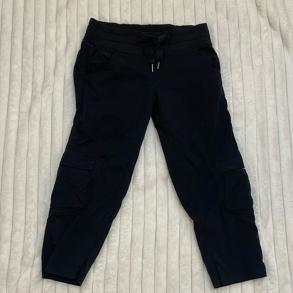 EC Lululemon Dance Studio Cropped Pants - Black - Size 2